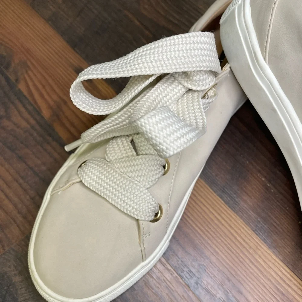 Loft Large Lace Beige Sneakers NWOB 6-1/2